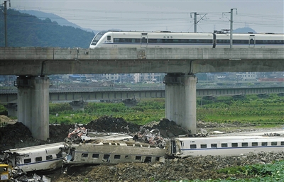 7月25日，事故现场已经恢复通车。本报资料图片 李强 摄