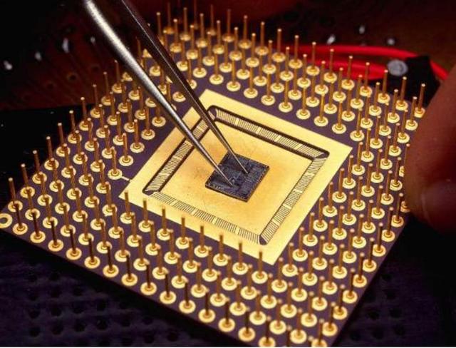 中国芯片生产三大基地：连续两年芯片产量超千亿块，产能超68%