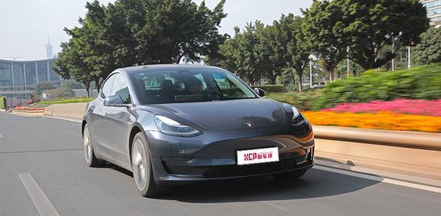 特斯拉Model 3性能版极限测试：这台车竟然能漂移